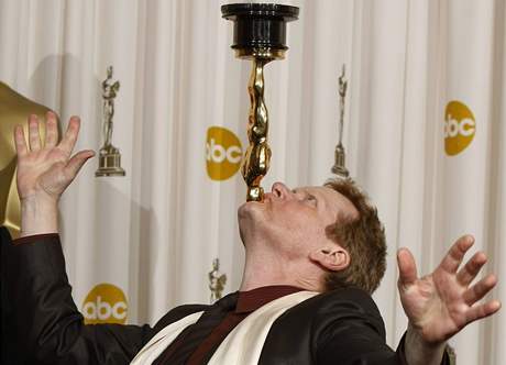 Oscar 2008 - Phillipe Petit s Oscarem za nejlep celoveern dokument