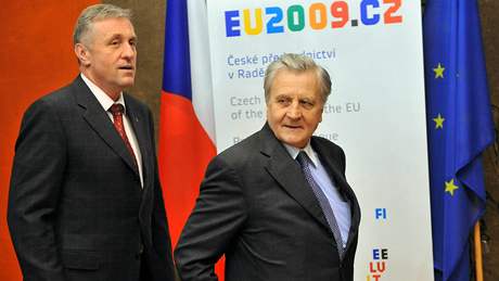 Mirek Topolánek a prezident Evropské centrální banky Jean-Claude Trichet 