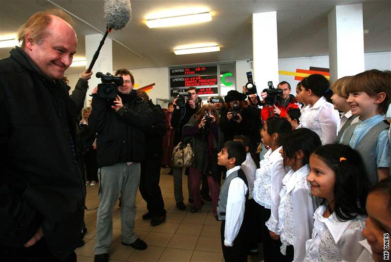 Ministr Kocáb na návtv základní koly v litvínovském Janov (24. února 2009)