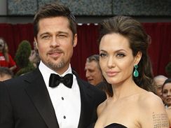 Oscar 2008 - Angelina Jolie a Brad Pitt
