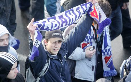 Slavia - Ostrava, fanouci hostujícího týmu.