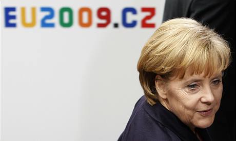 eský export do zem, kterou ídí kancléka Angela Merkelová, klesl oproti losku o 44,5 miliardy korun.