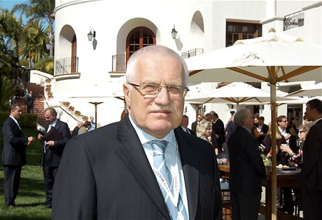 Václav Klaus v Santa Barbae bhem své cesty po USA (6. bezna 2009)