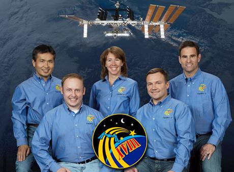 Pedpokldan posdka 18. expedice na Mezinrodn vesmrnou stanici ISS - (zleva) Koii Wakata, Michael Fincke, Sandra Magnusov, Jurij Lonakov, Greg Chamitoff