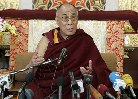 Jedním z dvod, pro se Západ tolik zajímá o dní v Tibetu, je práv osobnost dalajlamy.