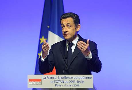 Oekává se, e Sarkozy oficiáln svj zámr potvrdí v dopise, který se Alianci chystá poslat ped oslavami jejího edesátého výroí v dubnu.