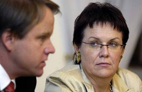 Ministra i ministryni kolství vybírá pedseda zelených Martin Bursík spolen se svou místopedsedkyní Danou Kuchtovou.