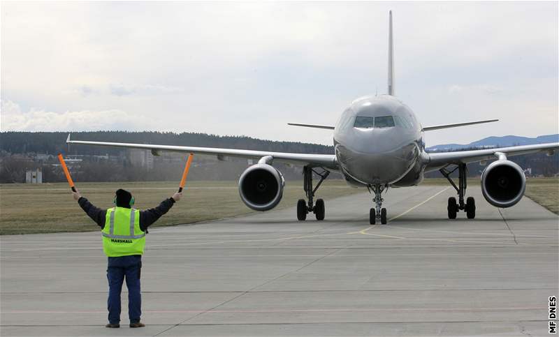 Pílet vládního airbusu byl souástí píprav na summit ministr zahranií evropské sedmadvacítky.