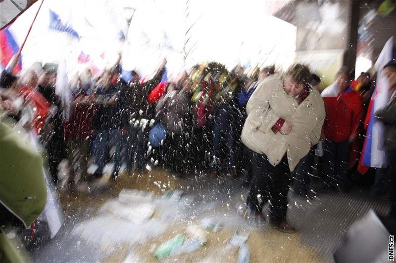 Protest zemdlc na Václavském námstí v Praze (12. bezna 2009)