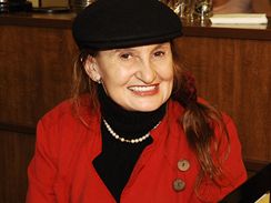 Eva Holubov