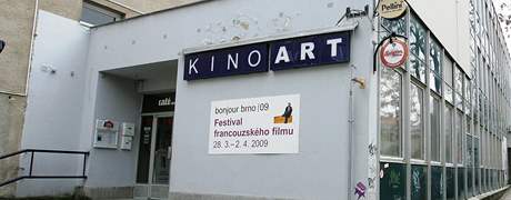 Brnnsk kino Art slav devadest narozeniny.