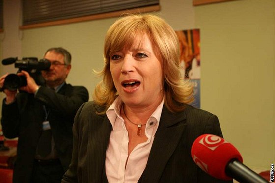 Kandidátka na slovenskou prezidentku Iveta Radiová ve svém volebním tábu