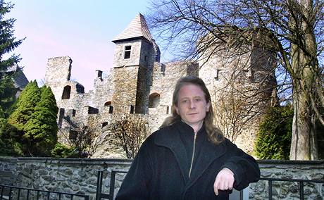 Marcel Fier na hrad Klenová v roce 2004.