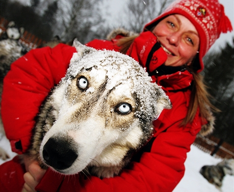 Musherka Jana Henychov a jeden z jejch husky