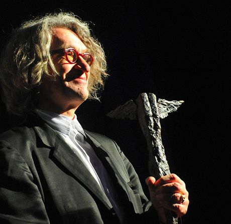 Wim Wenders pevzal na Febiofestu cenu Kristián za za pínos eskému filmovému publiku.