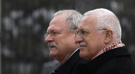 Francouzský list si spletl eského prezidenta  Václava Klause s jeho slovenským protjkem Ivanem Gaparoviem.