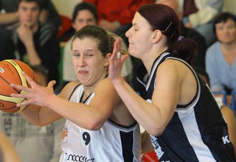 Basketbalistky Karlových Var eká tký program.