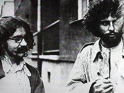 V asech disentu, rok 1976, Krakov: Stanislaw Pyjas (vlevo) a Bronislaw Wildstein; O rok pozdji byl Pyjas zavradn.