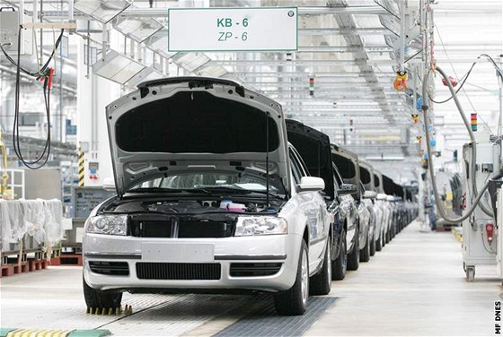 Zahraninímu obchodu pomohl vývoz aut.