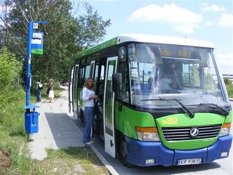 Telebus, autobus na zavolání,  jezdí v polském Krakov.