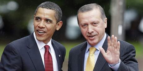 Barack Obama v Ankae s tureckým premiérem Erdoganem (6. dubna 2009)