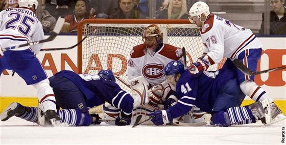 Toronto - Montreal: tlaenice ped Halákem 