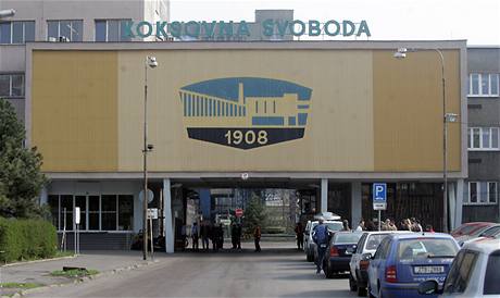 Vbuch zsobnku se pavkem v Koksovn Svoboda v Ostrav-Pvoze (9.dubna 2009)