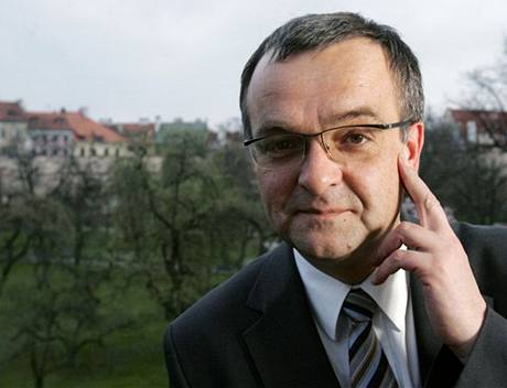 Premiér Topolánek informaci o tom, e by Kalousek mohl být jeho nástupcem, popel.
