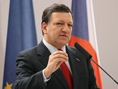 r Evropsk komise Jose Manuel Barroso na summitu EU-USA v Praze.
