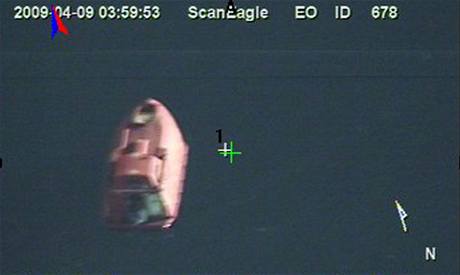 Zbry zchrannho lunu, kter podila kamera bezpilotnho letounu Scan Eagle.