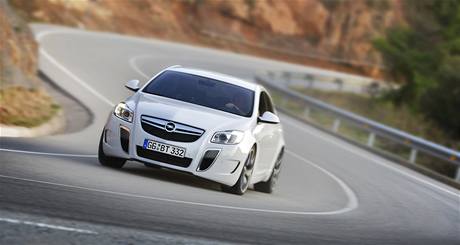 GM podle svého generálního editele vyjednává se esti zájemci o Opel. Ilustraní foto.