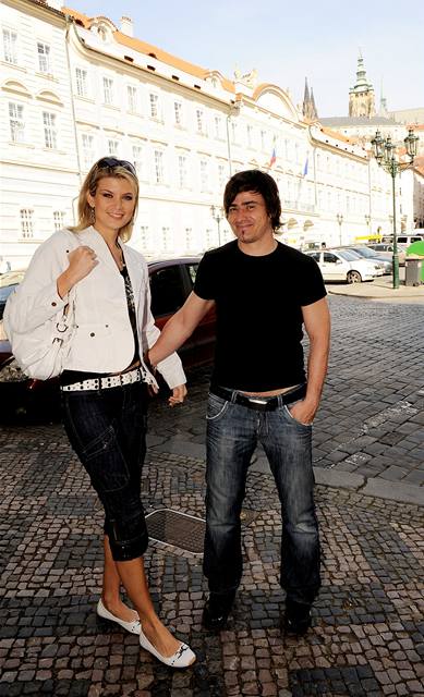Iveta Lutovská s partnerem 