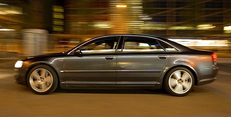 Audi A8 pro generálního editele stálo tém 2 miliony korun. Ilustraní foto.