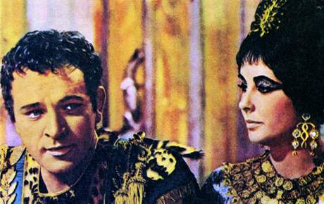 Richard Burton a Elizabeth Taylorov ve filmu Klepatra z roku 1963