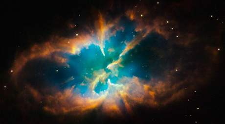 Hubblev teleskop: planetární mlhovina v souhvzdí Kompas