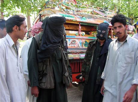 Dohoda mezi afghánskou vládou a leny hnutí Taliban me být vzorem pro dalí provincie. Ilustraní foto.