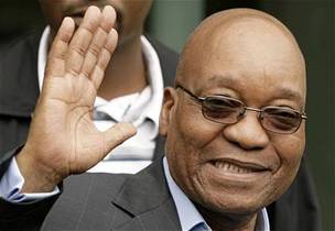 Jacob Zuma se stal prezidentem jen nkolik týdn poté, co ho soud zprostil obvinní z korupce.