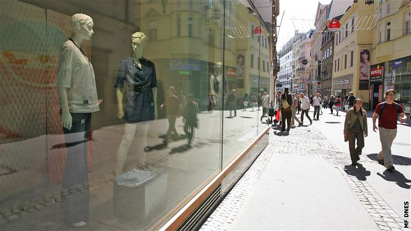 Ulice eská v Brn: výklady obchod