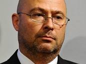 ODS navrhuje do funkce místopředsedy překlenovací vlády nynějšího náměstka ministra obrany Martina Bartáka ODS navrhuje do funkce místopředsedy překlenovací vlády nynějšího náměstka ministra obrany Martina Bartáka