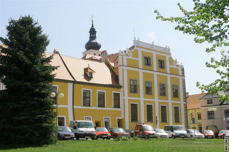 Barokní stavbu v Nových Hradech se podailo zachránit , bude v ní hotel