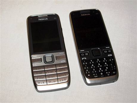 Nokia E52 v premie