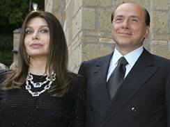 Silvio Berlusconi a jeho manelka Veronica Lario 