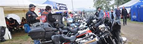 Sraz motorká v Pasohlávkách