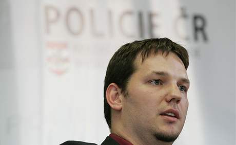 Kriminalista Michal Janouek se zabv problematikou internetov kriminality