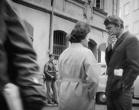 Milan Kundera v erotickm rji - na rohu ulic Bartolomjsk a Na Pertn v srpnu 1969