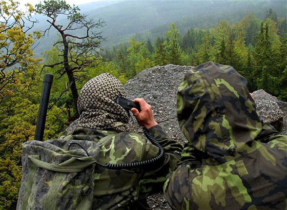 Letetí návodí - Jednotka leteckých návodích (FAC - Forward Air Control)...