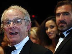 Cannes 2009 - reisr Ken Loach a Eric Cantona (v pozad)