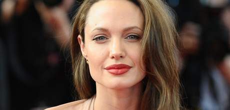 Angelina Jolie - Festival v Cannes