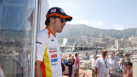 Fernando Alonso v Monaku