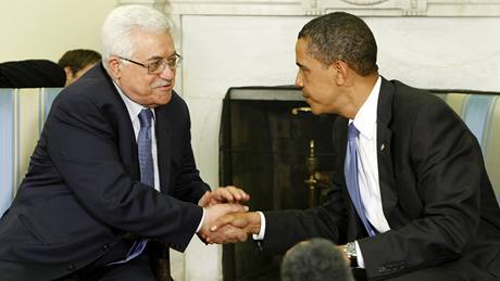 Americký prezident Barack Obama se v Bílém dom setkal se éfem palestinské samosprávy Mahmúdem Abbásem (29. kvtna 2009)